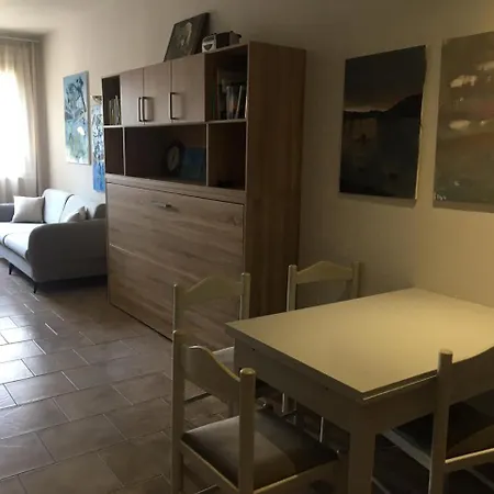 Dallendyshe House 아파트 오리쿰